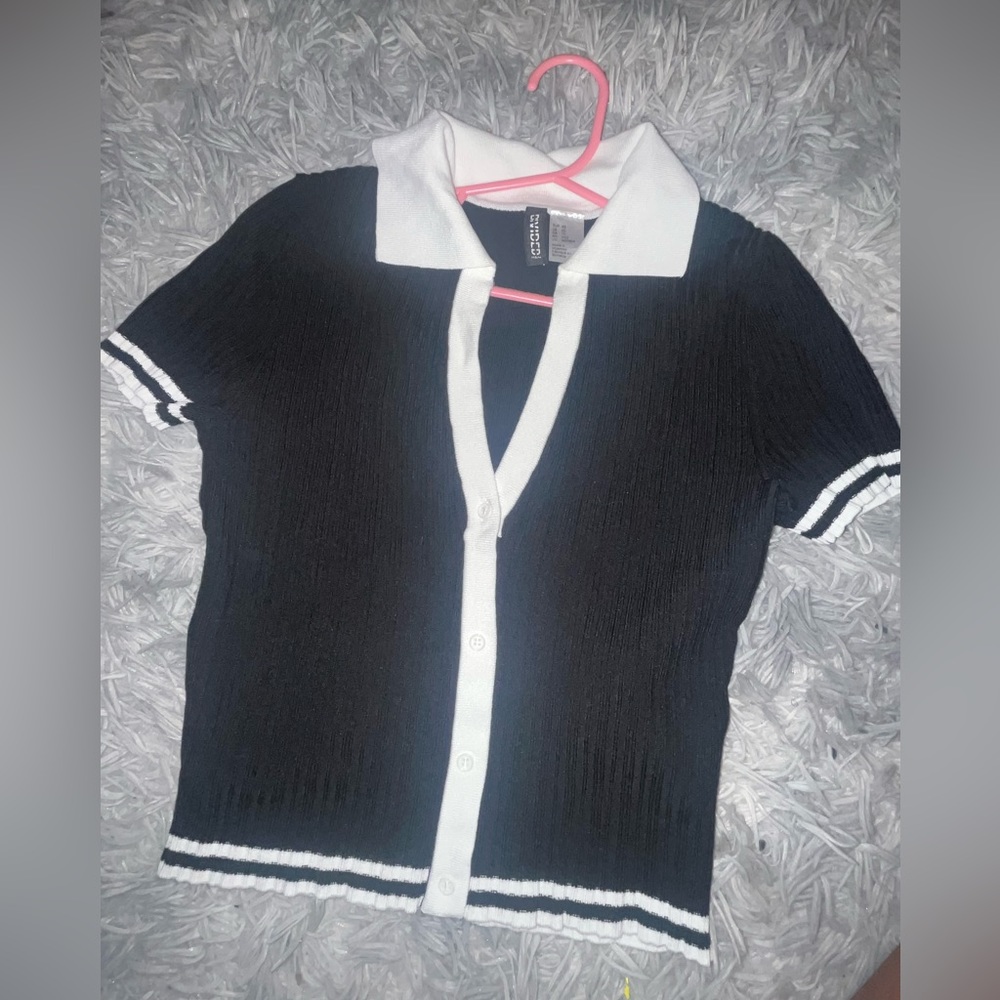 Collard crop top shirt